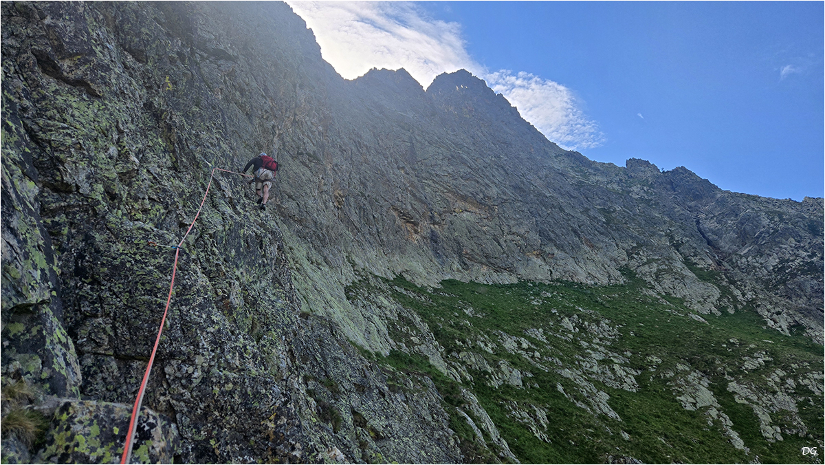 Mont Aver (2745 m) - contrefort ouest - Cianotica.