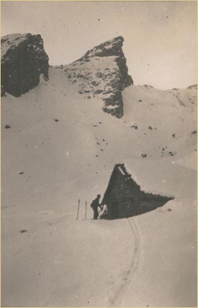 Cabane de l'Auriac (environs d'Allos).