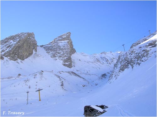 Cabane de l'Auriac (environs d'Allos).