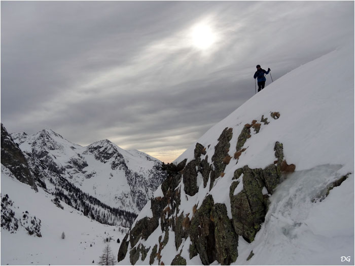 Descente sur le lac des Sagnes.