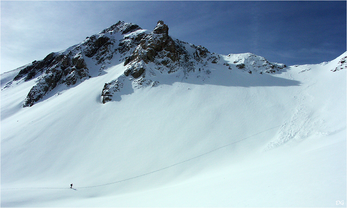 Les Garrets (2822 m) : traversée nord-sud.