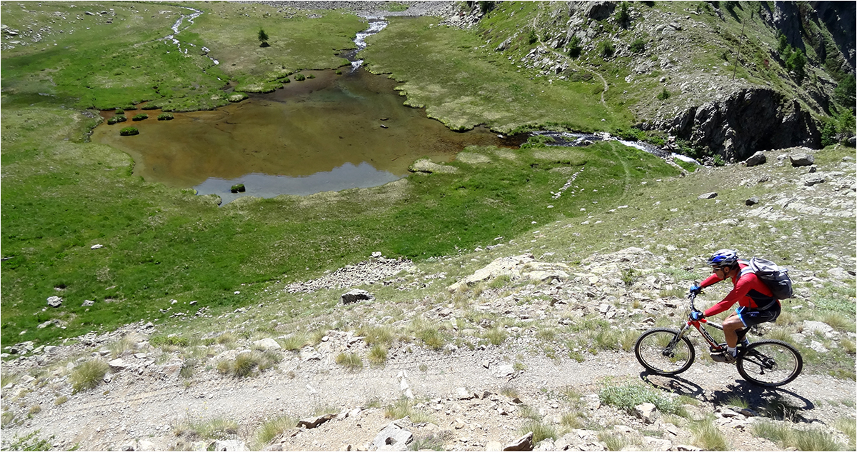 Lac de Rabuons (2500 m) : circuit par le chemin de l'Energie et Sélasse.