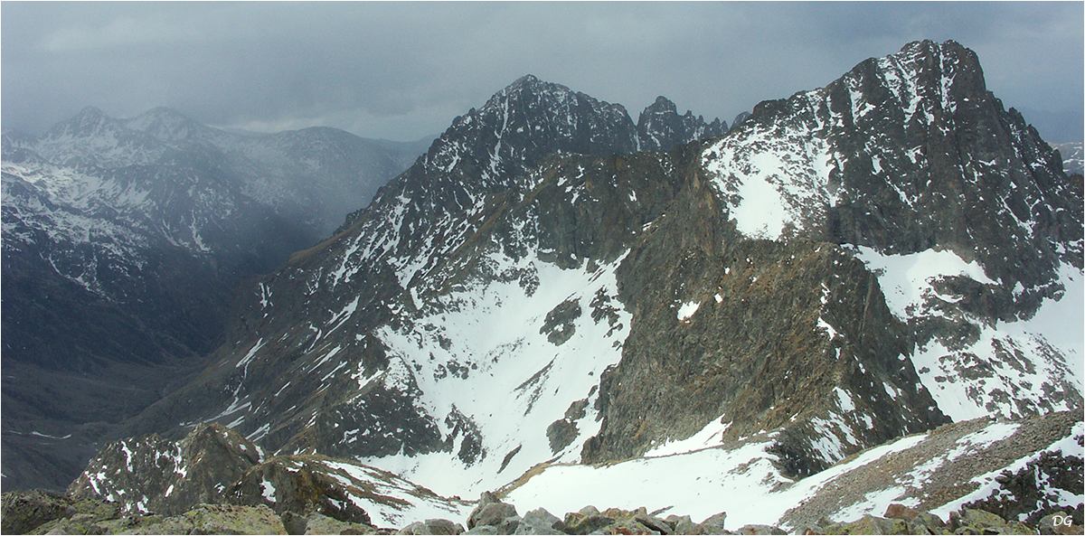 Mont Colomb (2816 m).