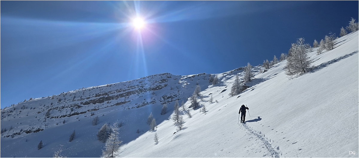 Sommet de Denjuan (2401 m) depuis Chasse.
