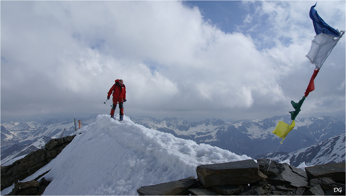 Tête de l'Enchastraye (2954 m) : aller-retour.