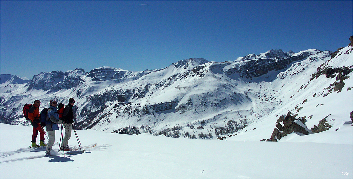 Tête de Sanguinière (2856 m) : circuit depuis Estenc.