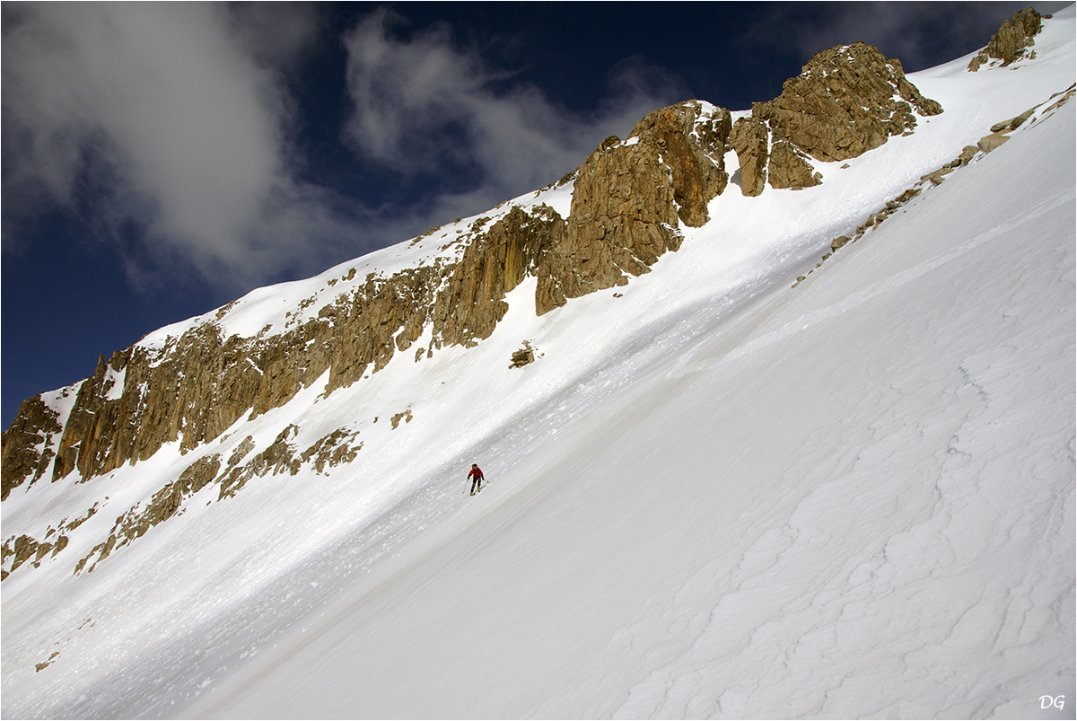 Tête des Tablasses (2855 m), versant sud.