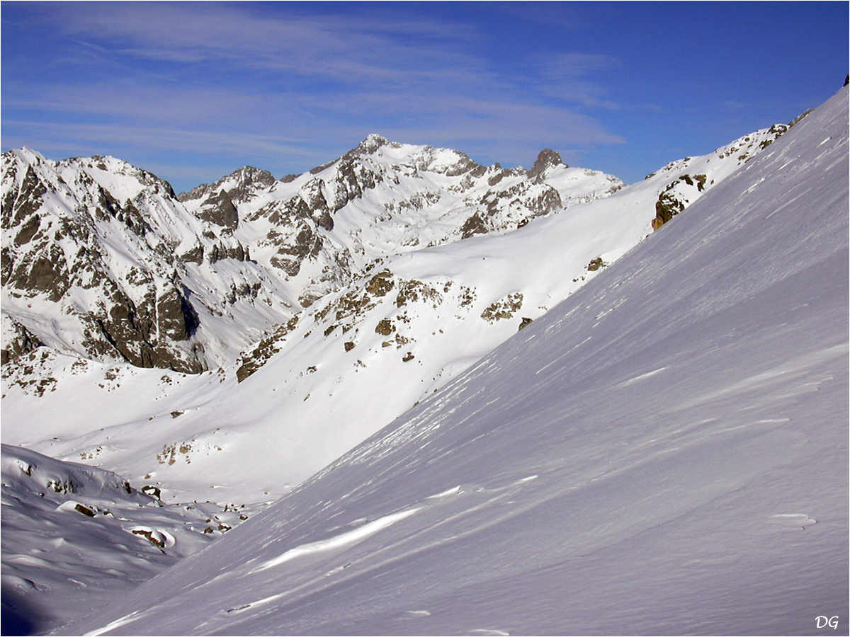 Pas du Trem (2480 m) / cime du Trem (2571 m - Gordolasque).