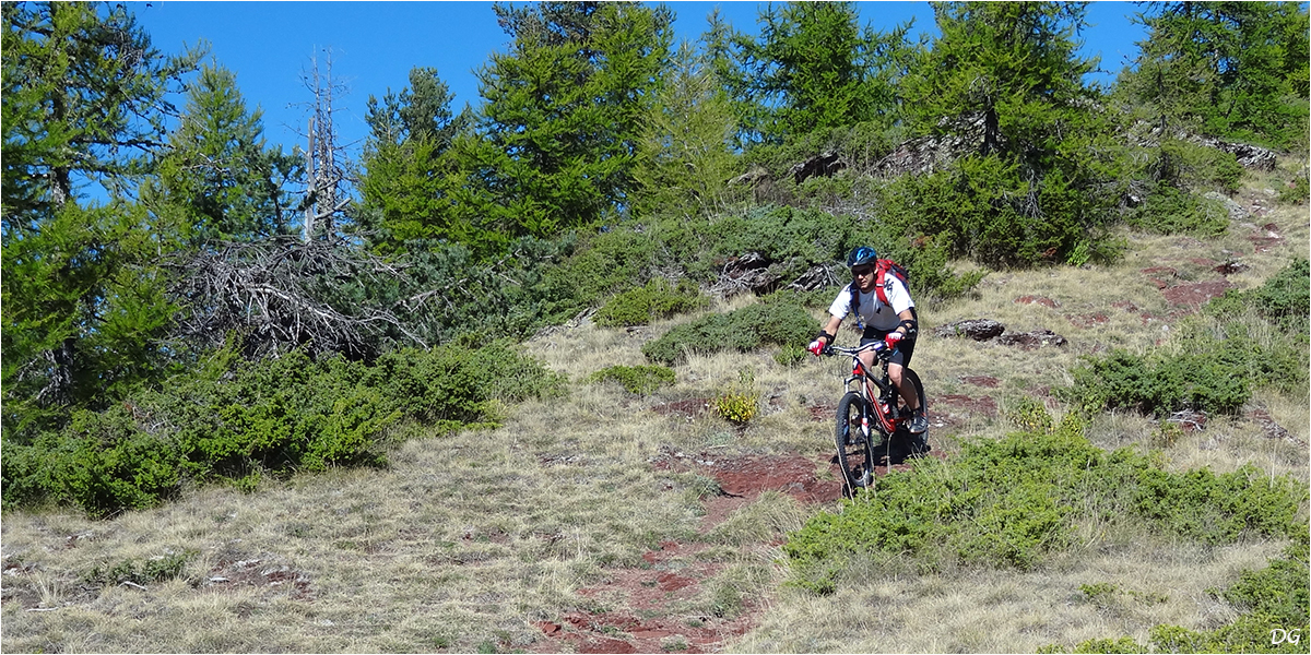 Mont Autcellier (2204 m) : descente par les Tiecs et Saint-Sauveur-sur-Tinée.
