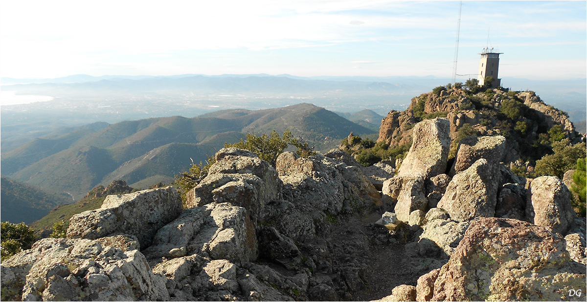 Mont Vinaigre (614 m) : en boucle par le col des sacs.